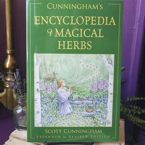The Herbalist's Bible: Cunningham's Encyclopedia of Magical Herbs